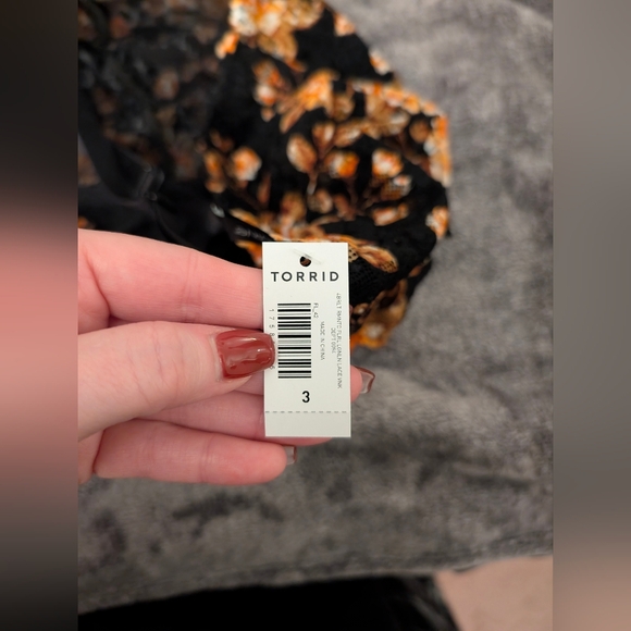 Torrid curve bralette NWT - Picture 4 of 6